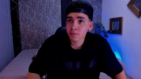 Mike 0233 online show from October 11, 2025, 4:22 am