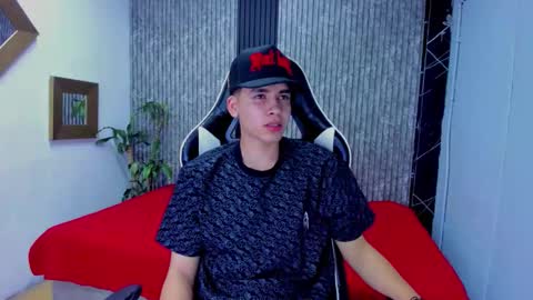 Mike 0233 online show from November 18, 2025, 3:56 am