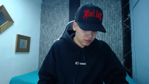 Mike 0233 online show from November 21, 2025, 5:06 am