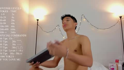 Mike Tylor online show from December 30, 2024, 12:09 pm