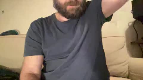 Snapshot of mike_berlin1 chatting on December 4, 2024, 1:14 am MIke online show from December 4, 2024, 1:14 am