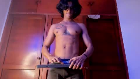 mike_d1030 online show from April 4, 2026, 3:42 pm