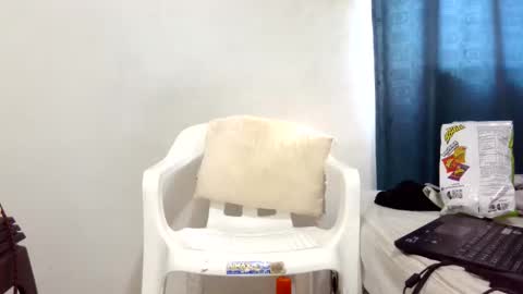 mike_leonrey22 online show from February 1, 2026, 5:11 pm