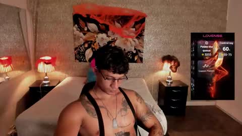 Snapshot of mike_wills3 chatting on October 23, 2025, 4:45 am Mike online show from October 23, 2025, 4:45 am