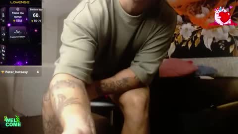 Snapshot of mike_wills3 chatting on October 25, 2025, 4:31 am Mike online show from October 25, 2025, 4:31 am