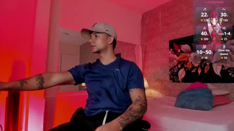 Snapshot of mike_wills3 chatting on November 5, 2025, 3:39 am Mike online show from November 5, 2025, 3:39 am