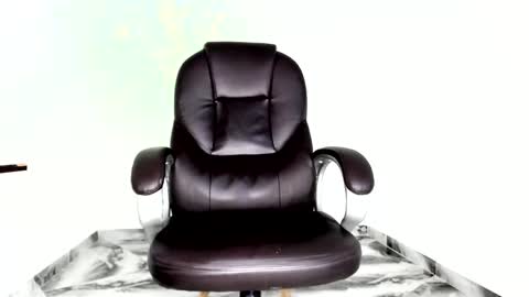 Snapshot of mikee_scooth chatting on June 6, 2026, 5:01 am mikee_scooth online show from June 6, 2026, 5:01 am