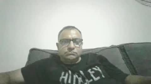 Snapshot of mikej143 chatting on March 7, 2026, 1:46 am mikej143 online show from March 7, 2026, 1:46 am