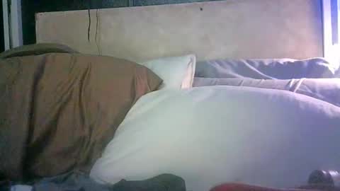 mikemike11k online show from January 1, 2025, 4:18 am