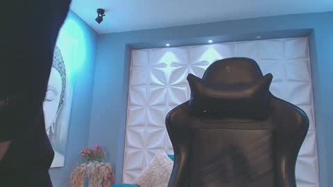 Snapshot of mikepark_ chatting on September 17, 2025, 11:12 am MIKE PARK online show from September 17, 2025, 11:12 am