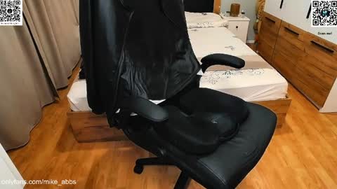 Mike    online show from April 18, 2026, 7:58 pm