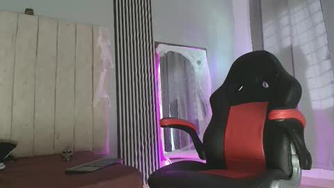 mikey_banji online show from October 8, 2025, 1:20 pm