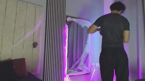 mikey_banji online show from October 9, 2025, 12:14 pm