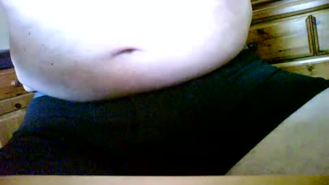 Snapshot of mikeybed chatting on June 24, 2026, 9:19 am mikeybed online show from June 24, 2026, 9:19 am