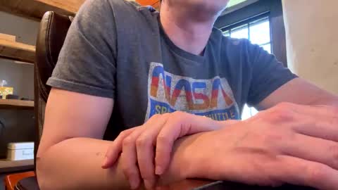 mikeydubs10 online show from April 8, 2026, 5:35 pm