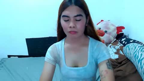 Mikhayla online show from May 7, 2026, 4:40 am