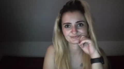 miki234809581 online show from October 6, 2025, 9:12 pm