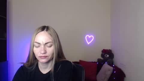 Adalina online show from April 19, 2026, 5:23 pm