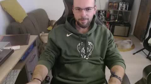 mikmik91 online show from January 14, 2026, 4:01 pm