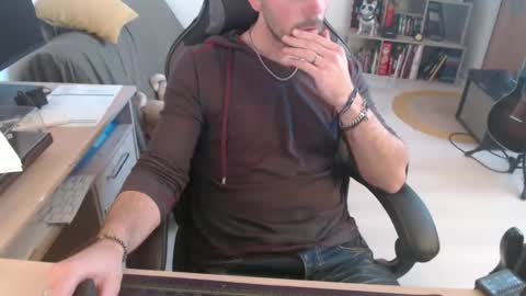 mikmik91 online show from March 4, 2026, 3:51 pm