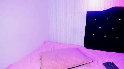   miku katsuragi  online show from October 8, 2025, 6:22 am