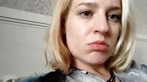 Mila 420 online show from October 24, 2025, 9:38 am