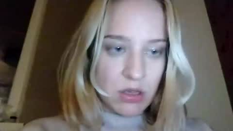 Mila 420 online show from November 14, 2025, 8:40 pm