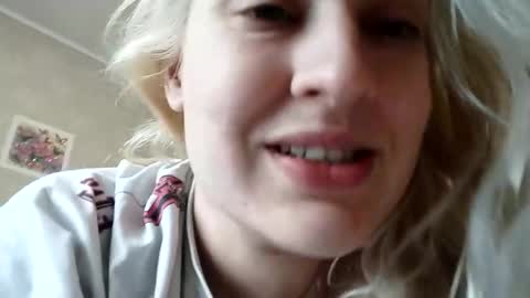 Mila 420 online show from April 4, 2026, 12:13 pm