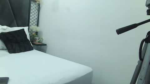 Snapshot of mila_adamss chatting on December 22, 2024, 11:11 am mila_adamss online show from December 22, 2024, 11:11 am