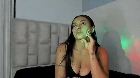 mila  online show from April 8, 2026, 10:04 am