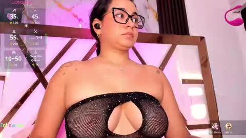 Camila online show from January 17, 2026, 6:44 pm