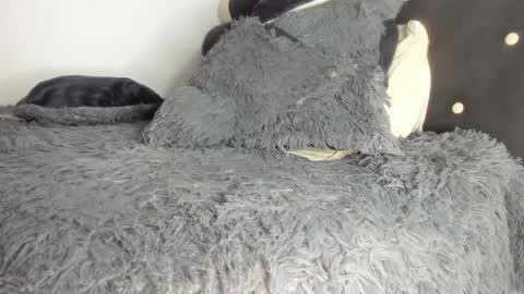 Mila Dash online show from December 11, 2024, 2:09 am