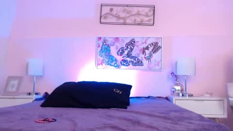 Mila  online show from December 7, 2024, 4:58 pm