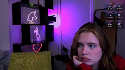 mila_glow online show from November 8, 2025, 7:12 pm