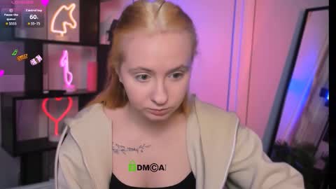 mila_glow online show from December 14, 2025, 7:29 pm