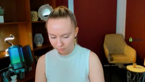 mila_glow online show from March 13, 2026, 12:56 pm