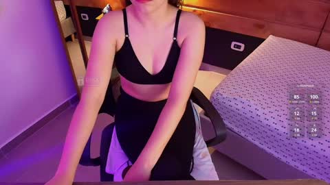 Milena  online show from May 22, 2026, 11:27 am