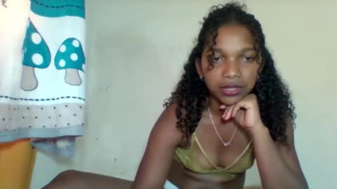 mila_lunah online show from March 26, 2026, 6:52 am