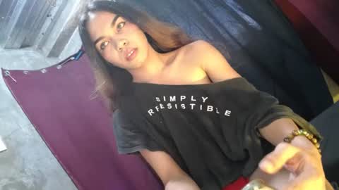 mila_seductressxx online show from June 14, 2026, 1:14 am