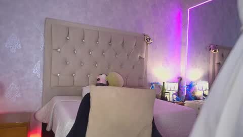  MILA    online show from March 28, 2026, 4:34 am