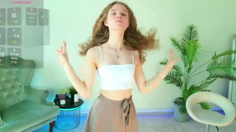 Mila online show from June 2, 2026, 7:21 am