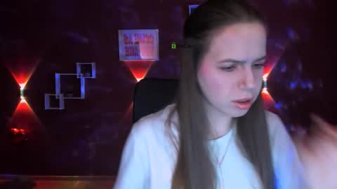 Snapshot of mila_sun__ chatting on February 25, 2026, 8:35 am mila_sun__ online show from February 25, 2026, 8:35 am