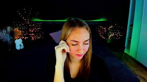 Milla online show from October 10, 2025, 5:50 am