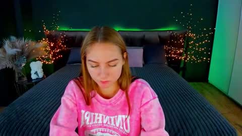 Milla online show from November 29, 2025, 7:11 am