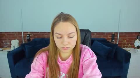 Snapshot of milaaddam chatting on February 2, 2026, 6:56 am Milla online show from February 2, 2026, 6:56 am