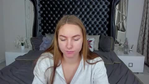 Snapshot of milaaddam chatting on February 8, 2026, 12:41 pm Milla online show from February 8, 2026, 12:41 pm