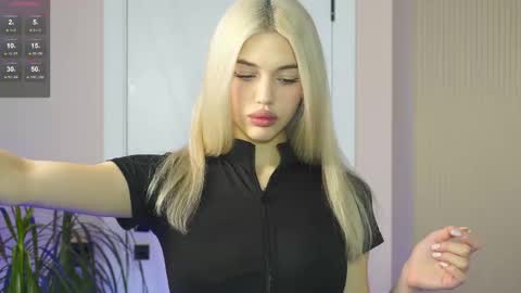 Snapshot of milabunny_ chatting on December 16, 2025, 10:20 am Mila and u can call me sweet bunny online show from December 16, 2025, 10:20 am