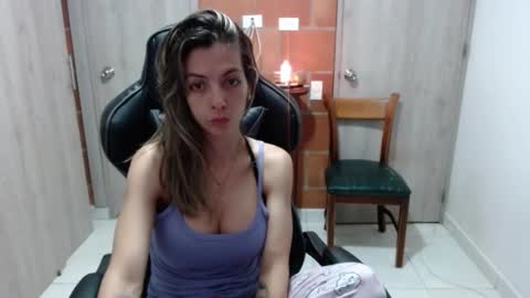 Snapshot of milacoxx8819 chatting on March 11, 2025, 1:16 am milacoxx8819 online show from March 11, 2025, 1:16 am