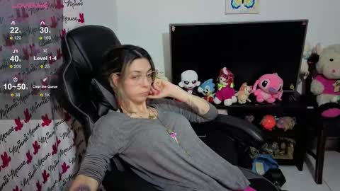 Snapshot of milacoxx8819 chatting on October 1, 2025, 12:27 am milacoxx8819 online show from October 1, 2025, 12:27 am