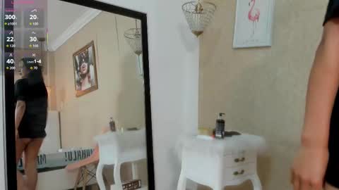 miladiosa online show from September 28, 2025, 11:37 am